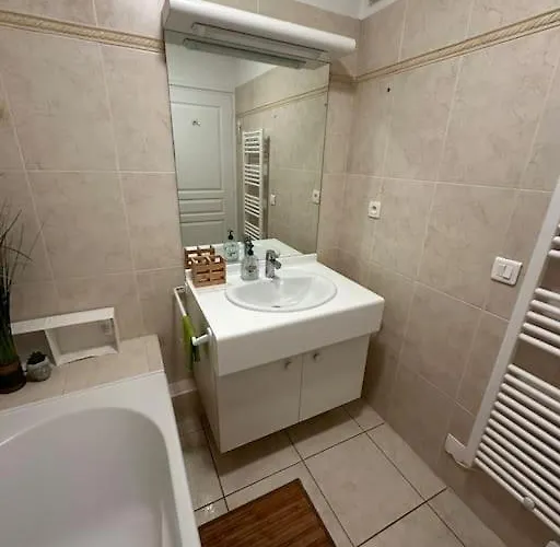 L Eden Et Piscine 53 M2 圣艾格夫