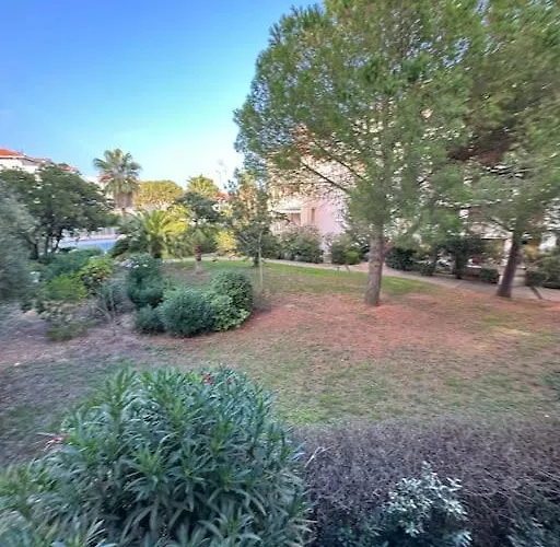 L Eden Et Piscine 53 M2 圣艾格夫