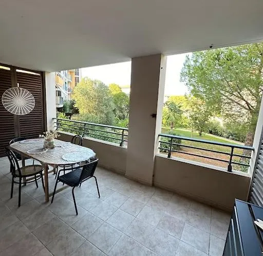 L Eden Et Piscine 53 M2 圣艾格夫