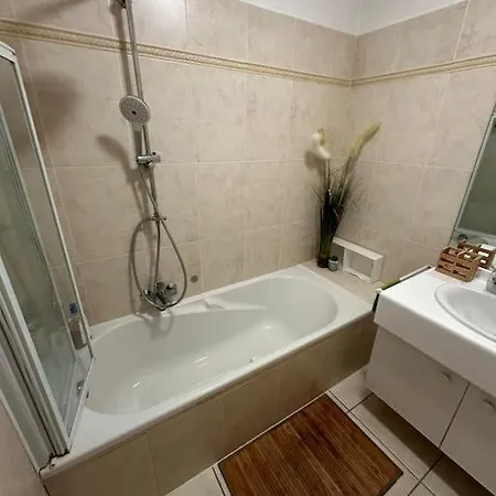L Eden Et Piscine 53 M2 Апартаменты *
