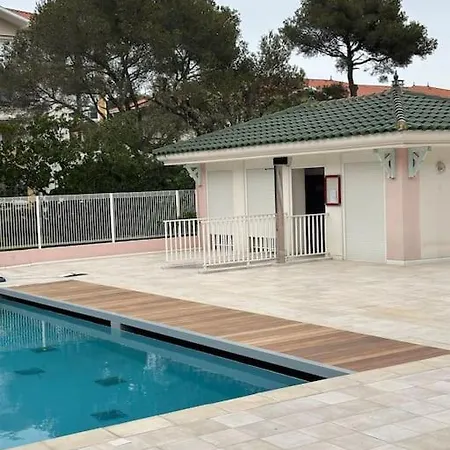 L Eden Et Piscine 53 M2 Appartamento