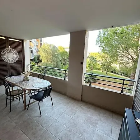 L Eden Et Piscine 53 M2 Сен-Глф